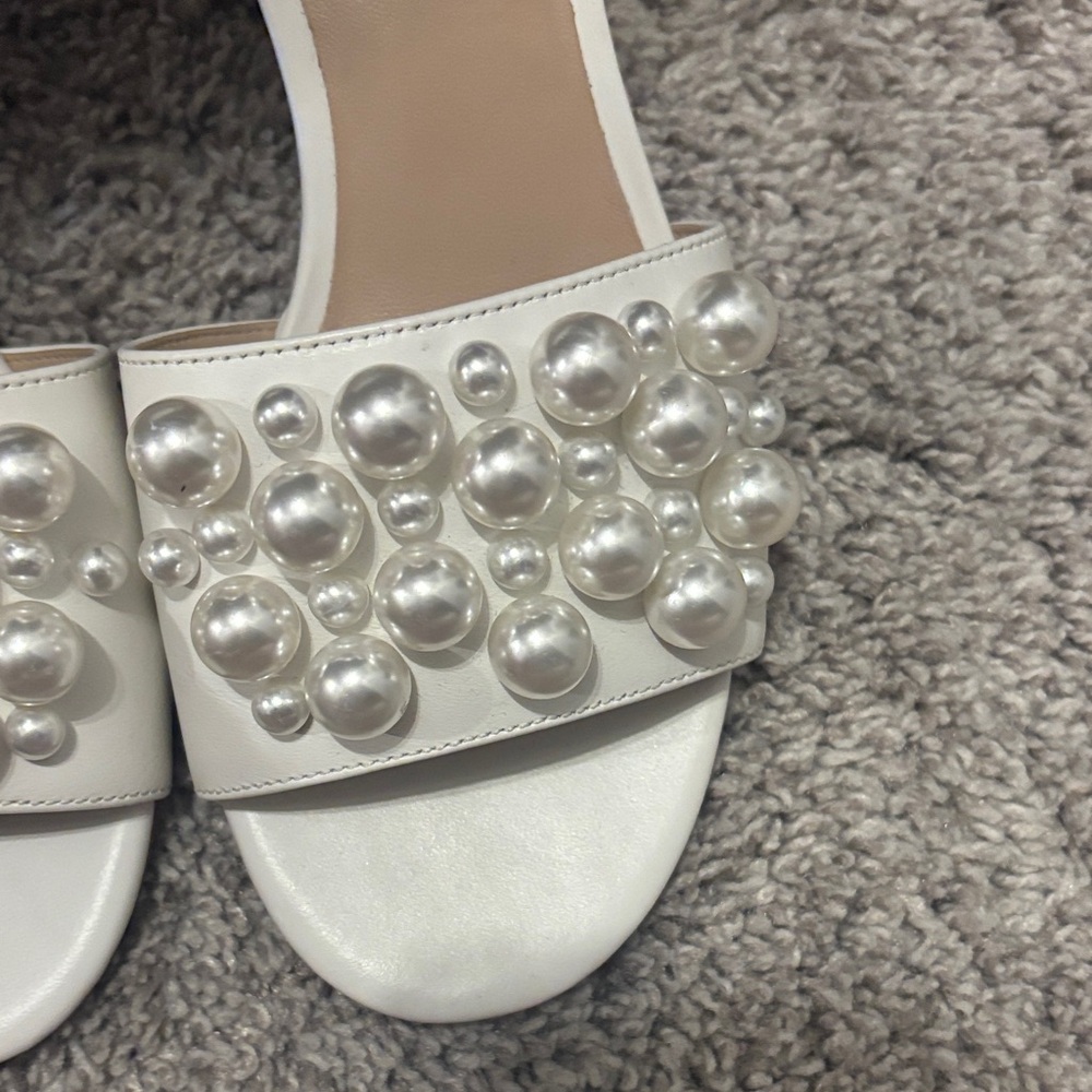 Stuart Weitzman White Pearl-Embellished Slide Mules - Picture 7 of 7
